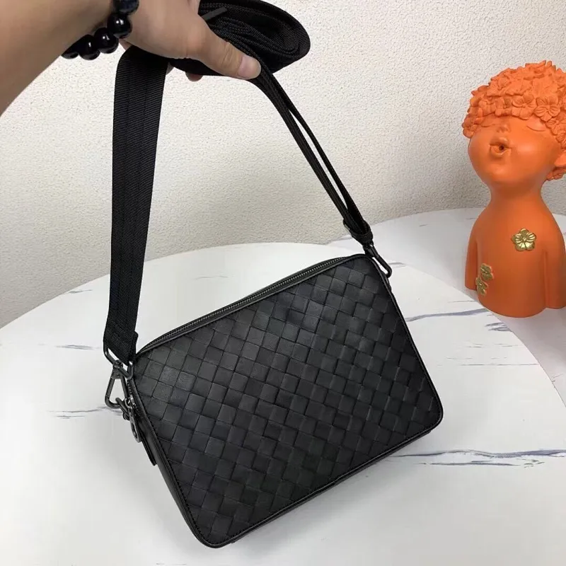 All categories 💚 Top version men’s bags 💚 BV 2024 new BV crossbody bag